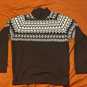 NWOT Men's Black and White Patterned Sweater